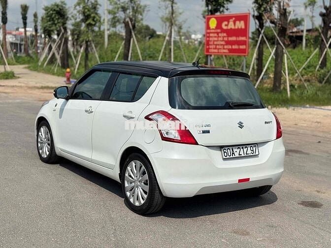 Suzuki Swift 2015 1.4 AT 8v đồ chơi 30 siêu ngon