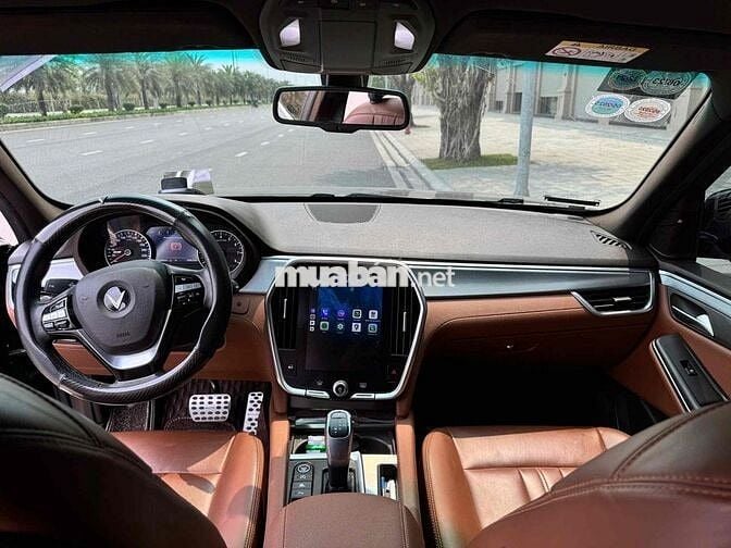 VinFast Lux SA2.0 premium 2020 mới 80%
