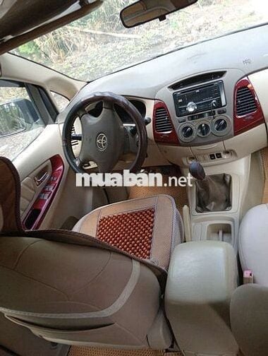 Toyota Innova 2006 G - 25252 km