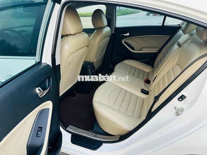 Kia Cerato 2017 1.6 AT