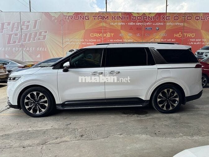 Kia Carnival 2022  - 14000 km