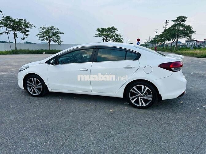 Kia Cerato 2017 1.6 AT