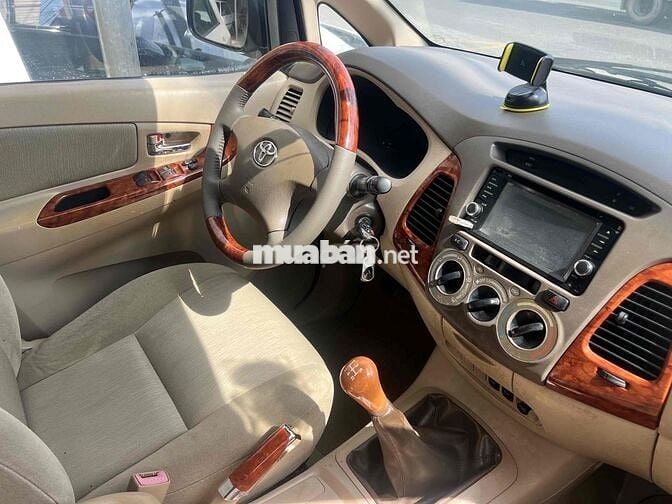 Toyota Innova 2007 G