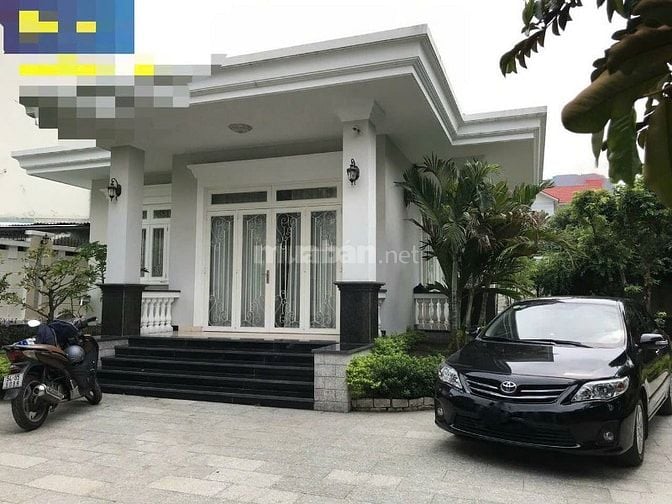Bán/cho thuê biệt thự sân vườn góc 2 mật tiền Huỳnh Thị Đông, 624m2
