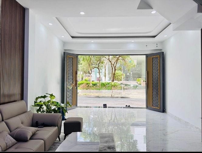  Bán nhà đường 2B Phạm Hữu Lầu, P.Phú Mỹ, TPHCM, 5x16m, 3L, 17.9ty