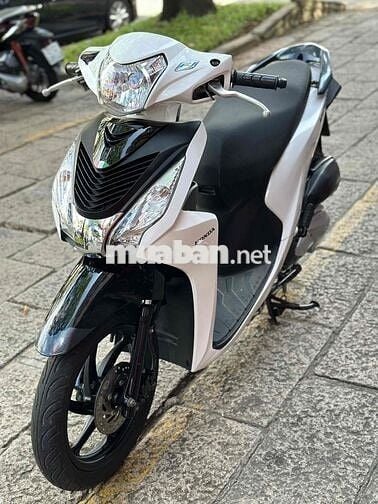Vision 2018 Trắng Đen Sporty ( Trả Góp Bao Nợ Xấu