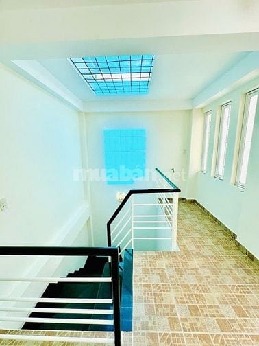 3TY5 Sang tên gấp nhà Tô Hiến Thành, HXH 6m sát MT, DT lớn 72m2, SHR.