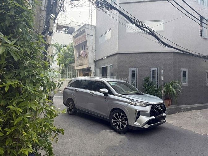 3 lầu, góc 2 mặt tiền hêm 6m khu cao cấp Hồ Biểu Chánh thông ra HVBánh