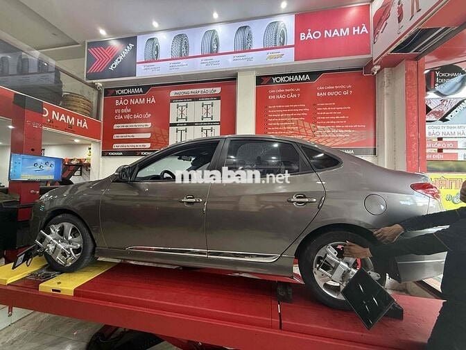 Hyundai Avante 2012 1.6 AT - 87000 km