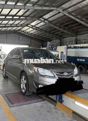 Hyundai Avante 2012 1.6 AT - 87000 km