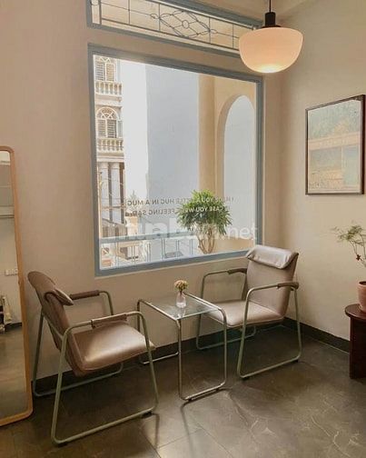 Sang quán cafe đường lớn gần 5 trường đại học, Bình Thạnh