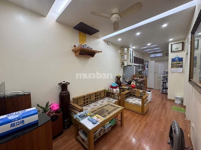 Bán CHCC thang máy, DT 50m2, tầng trung ngõ 84 Ngọc Khánh, cạnh đài TH