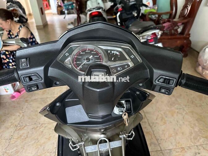 BÁN XE AIR BLADE THÁI