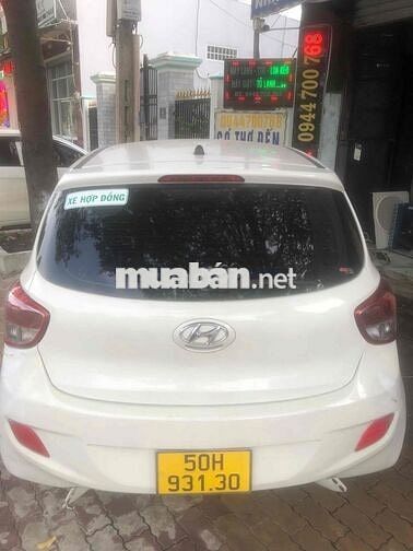 Hyundai Grand i10 doi 2016 gia đình đang sử dụng