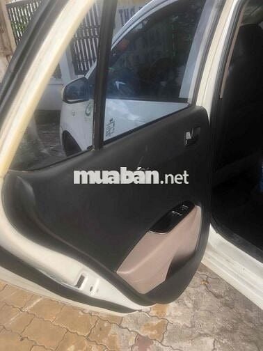 Hyundai Grand i10 doi 2016 gia đình đang sử dụng