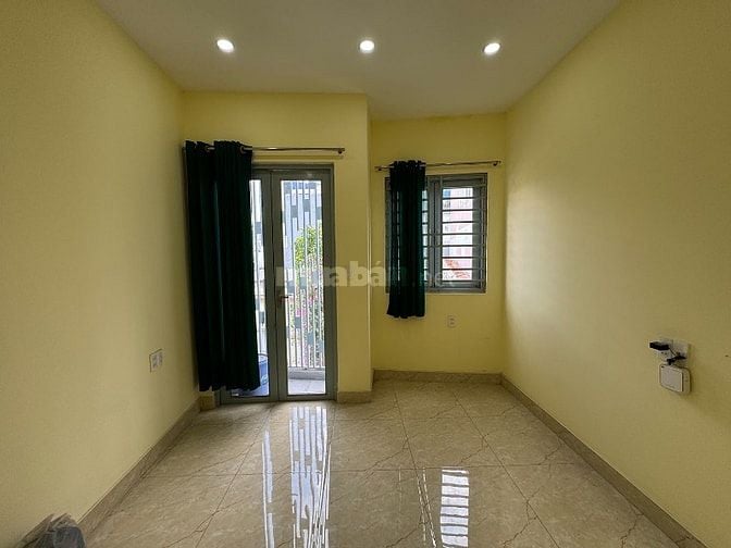3 lầu, góc 2 mặt tiền hêm 6m khu cao cấp Hồ Biểu Chánh thông ra HVBánh