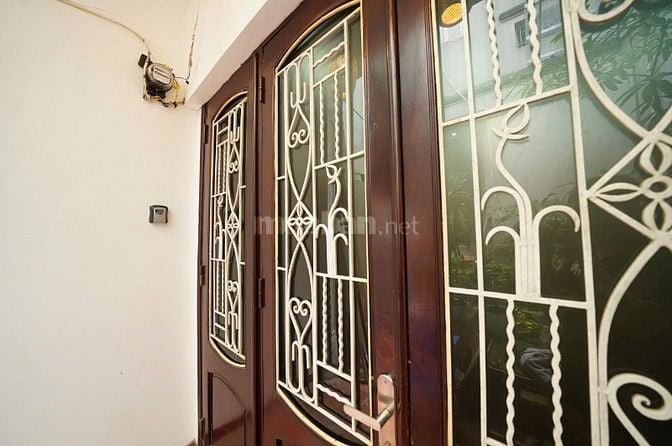 Cần cho thuê căn hộ 3 phòng ngủ; Diện tích sử dụng 90m2, đủ nội thất