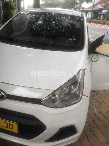 Hyundai Grand i10 doi 2016 gia đình đang sử dụng