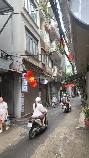 Bán nhà Yên Lạc -HBT -10m ra ô tô -5 tầng mới -mặt tiền 5.2m -10.8 tỷ