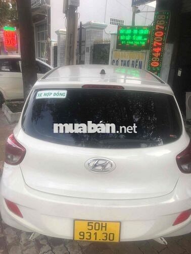 Hyundai Grand i10 doi 2016 gia đình đang sử dụng