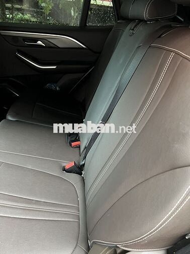 VinFast Lux SA2.0 2019 Plus 2.0 AT - 120000 km