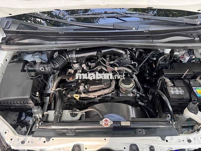 Toyota Innova 2017 2.0E - 115000 km