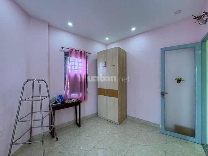 3 lầu, góc 2 mặt tiền hêm 6m khu cao cấp Hồ Biểu Chánh thông ra HVBánh