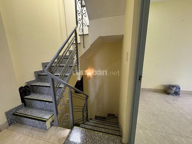 3 lầu, góc 2 mặt tiền hêm 6m khu cao cấp Hồ Biểu Chánh thông ra HVBánh