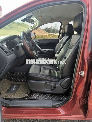 Ford Ranger XLT MT Máy 2.2L số sàn 2 cầu ĐIỆN