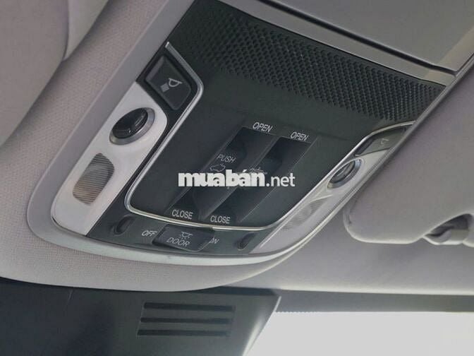Honda CRV L Đỏ sản xuất năm 2020 5 chỗ