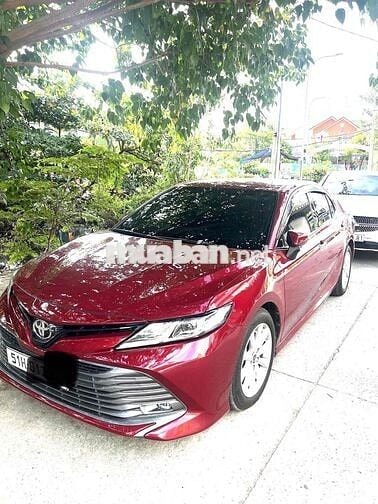 Toyota Camry 2020 bản 2.0G