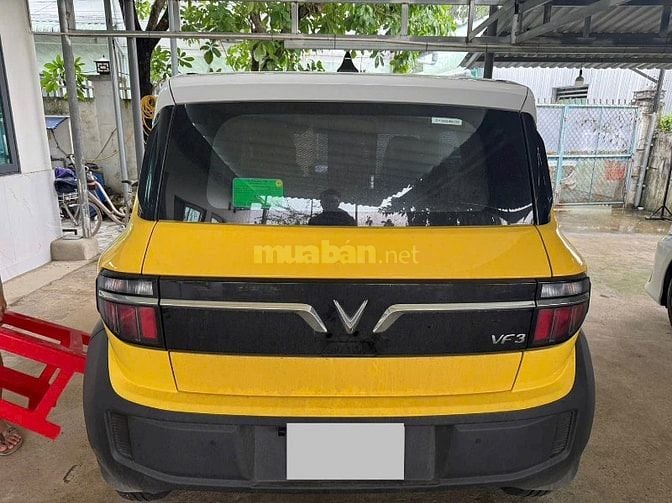 VinFast VF3 ĐỜi 2024 Thuê Pin Màu Vàng 