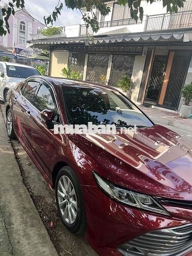 Toyota Camry 2020 bản 2.0G