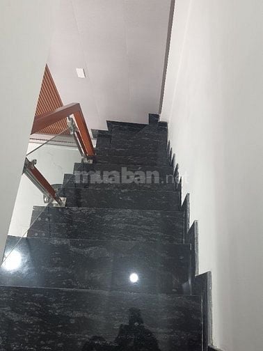 Bán nhà 2 tầng đúc, mới đẹp ở ngay , Phan Văn Trị, Gò Vấp, giá 2,86 tỷ