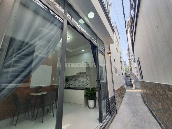 Bán nhà 2 tầng đúc, mới đẹp ở ngay , Phan Văn Trị, Gò Vấp, giá 2,86 tỷ