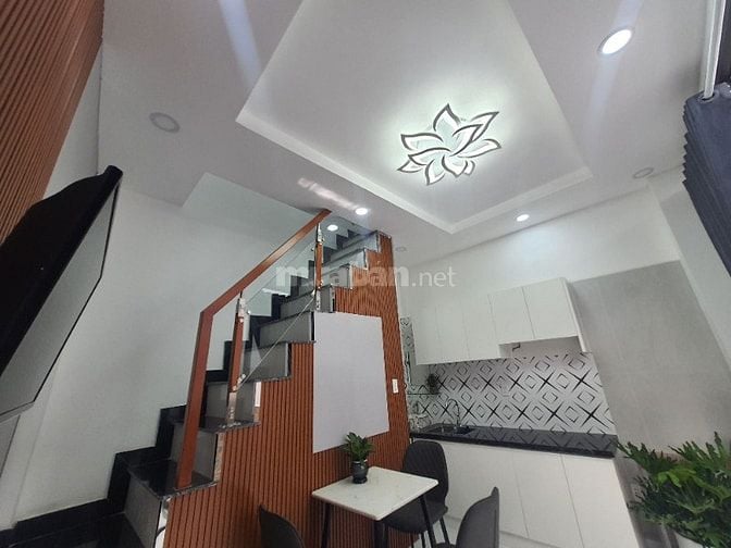 Bán nhà 2 tầng đúc, mới đẹp ở ngay , Phan Văn Trị, Gò Vấp, giá 2,86 tỷ