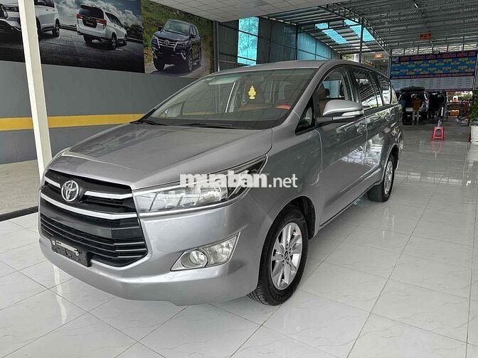 Toyota Innova 2016 2.0E - 145000 km
