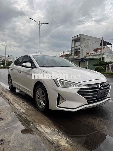 Hyundai Elantra 2019 1.6 AT - 42000 km