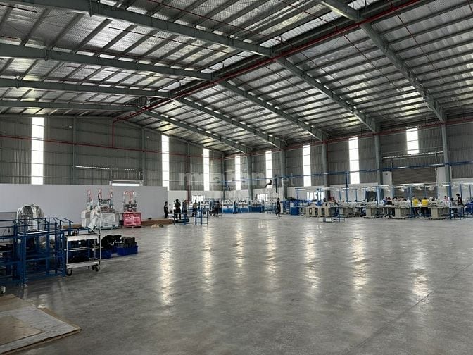 Cho thuê kho 2200m Nguyễn Hữu Trí – Bến Lức | Mới 100%, PCCC tự động