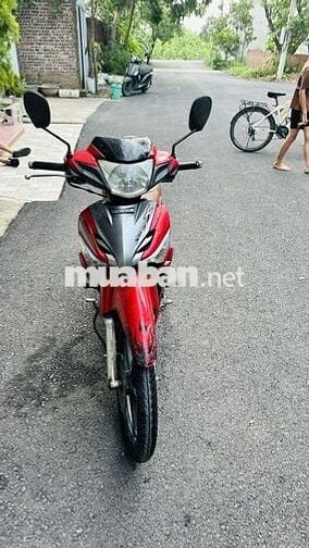 Future X màu đỏ