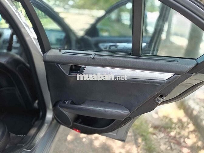 Mercedes Benz C Class 2010 C300 AMG - 150000 km
