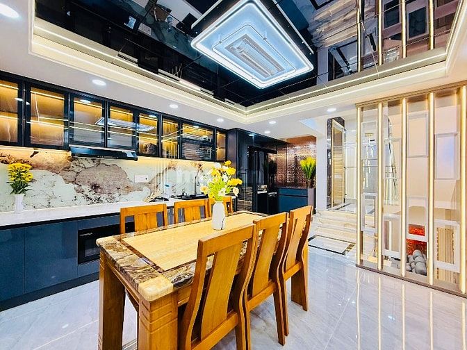 Bán nhà đẹp 4 lầu 549/71/25 Lê Văn Thọ, P.14,  Gò Vấp (Có THANG MÁY)