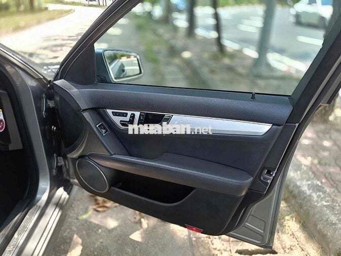 Mercedes Benz C Class 2010 C300 AMG - 150000 km