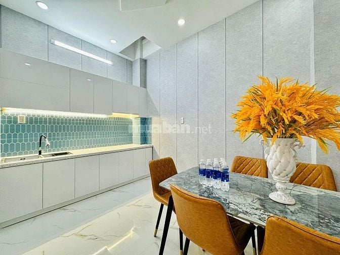 Chú Thành bán nhà đường Tô Hiến Thành Quận 10 giá chỉ 3.4 tỷ DT 60m2 