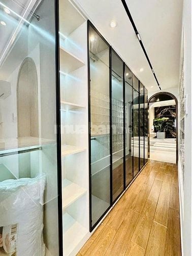 Bán gấp nhà Thành Thái Q10, gần bệnh viện 115, siêu thị Go, 72m2, 4tỷ9