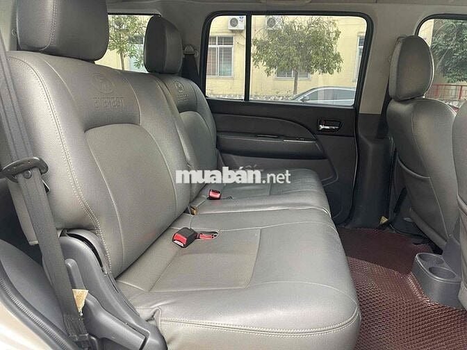 Ford Everest 2013 2.5L 4x2 MT - 505050 km