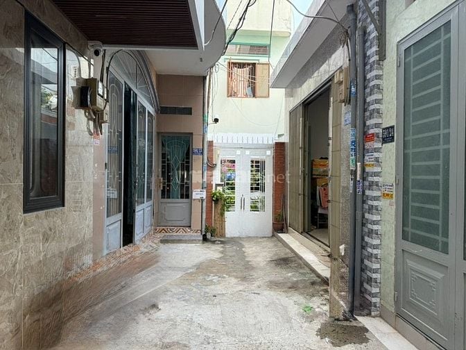 Bán nhà mới đẹp hẻm 591 Trần Xuân Soạn P. Tân Hưng TPHCM, 8.2X6M, 2L