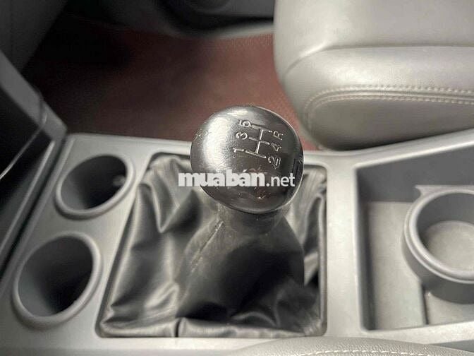 Ford Everest 2013 2.5L 4x2 MT - 505050 km