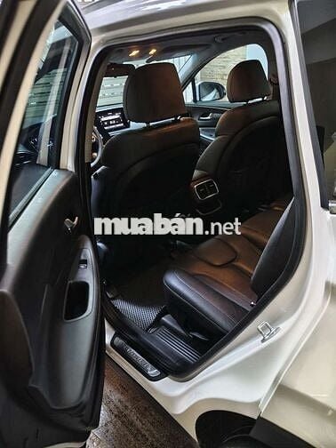 Gia đình cần bán xe Hyundai Santa Fe dầu SX 2019