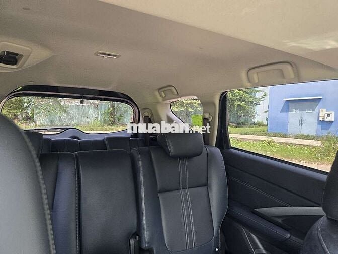 XPANDER CROSS 2025 LƯỚT 3860KM  BH HÃNG ĐÉN 7/2028